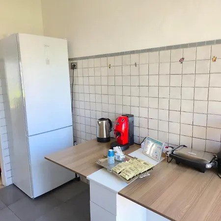 Casa Cristallo 150mq Fronte Mare Con Posto Auto アパート ガエータ